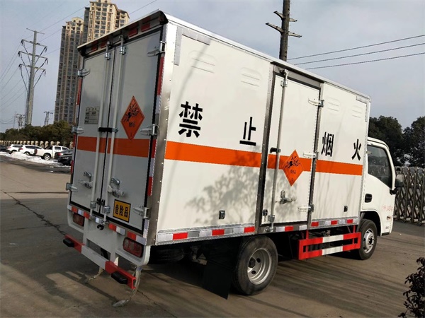 躍進(jìn)汽油1噸小型氧氣瓶運(yùn)輸車(chē)
